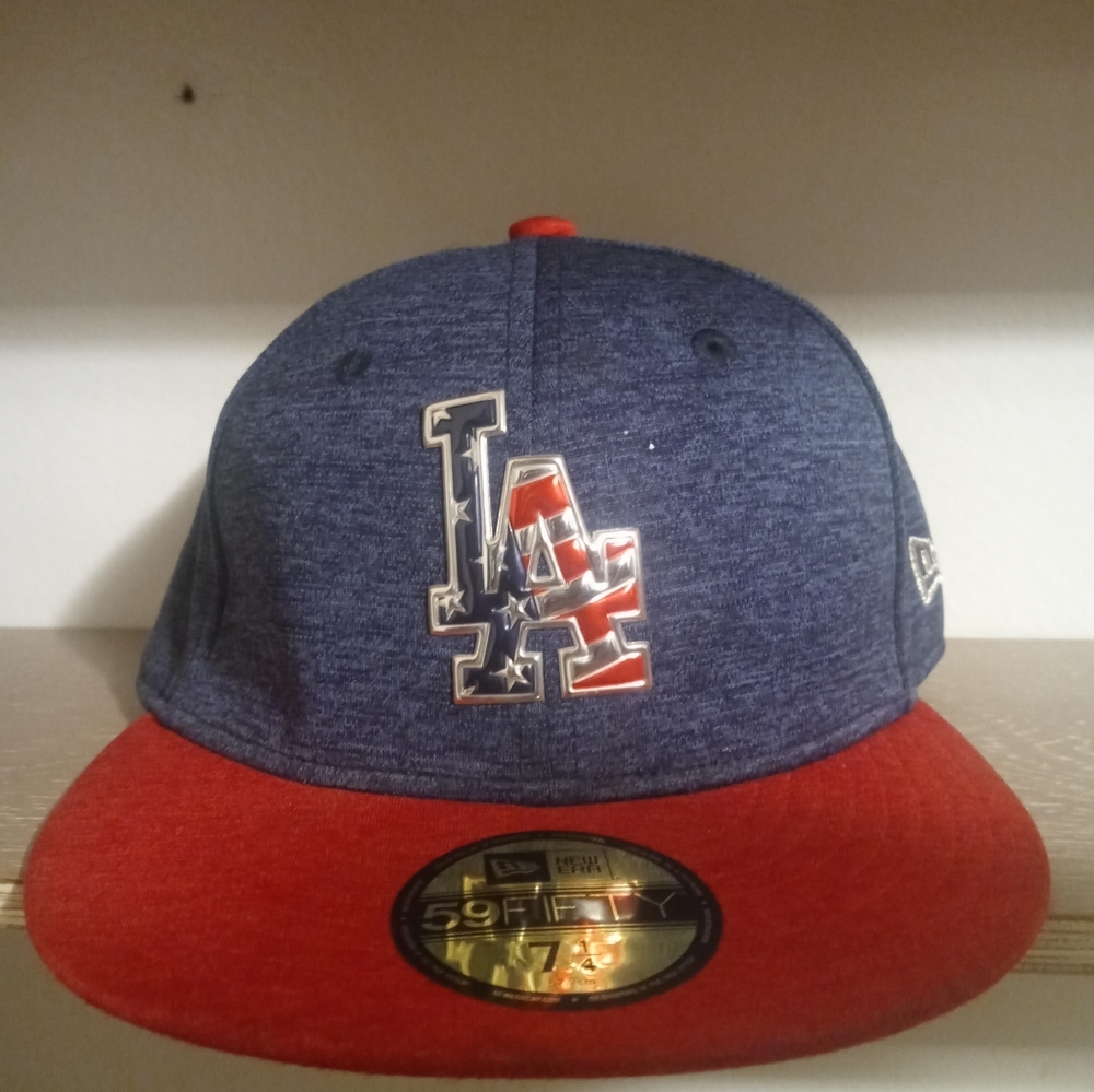 LA Dodgers Fitted Hat 7 1/4 New Era